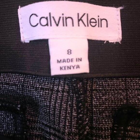 ✨ Calvin Klein Pull-On Plaid Slim Dress Pants – Size 8 | Flattering & Comfy ✨ - Picture 8 of 9